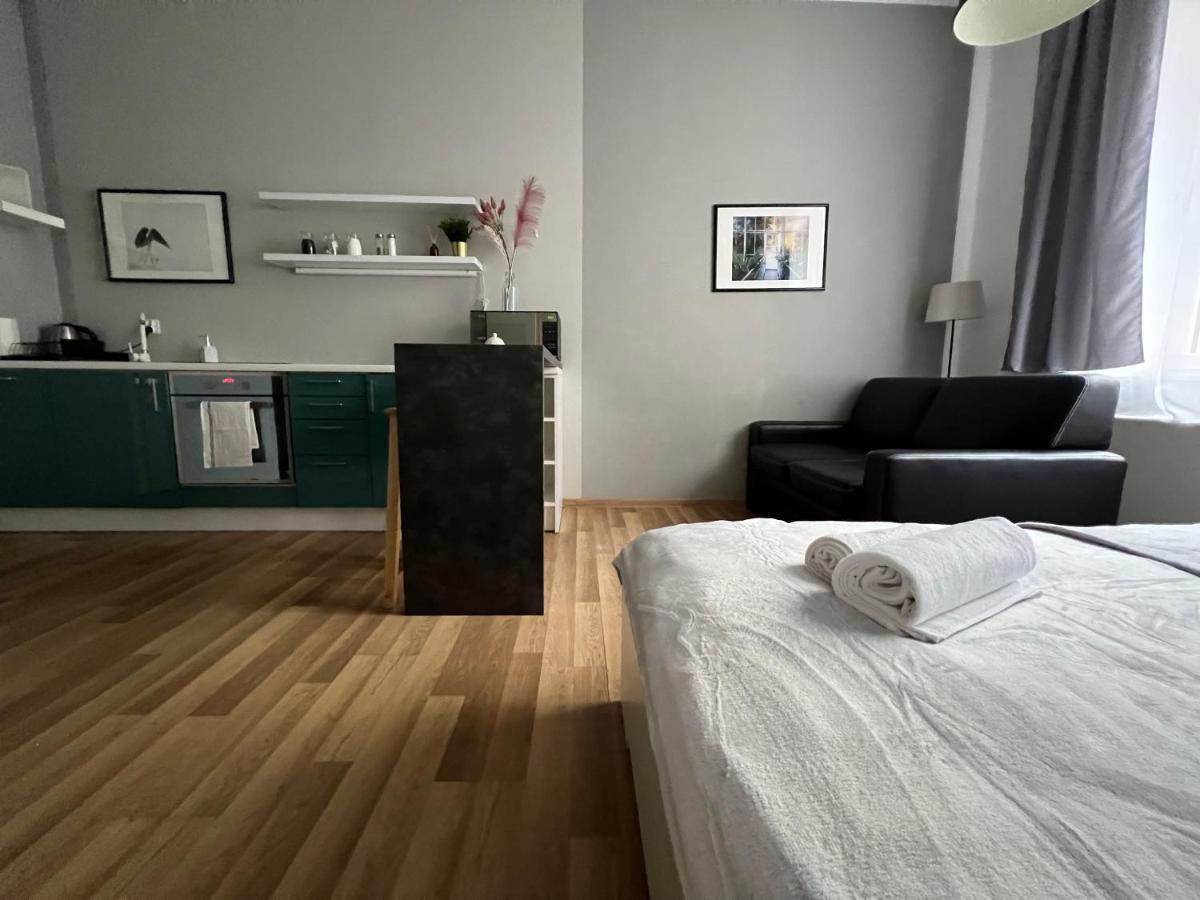 Appartamento Przy Alejach Cracovia Esterno foto