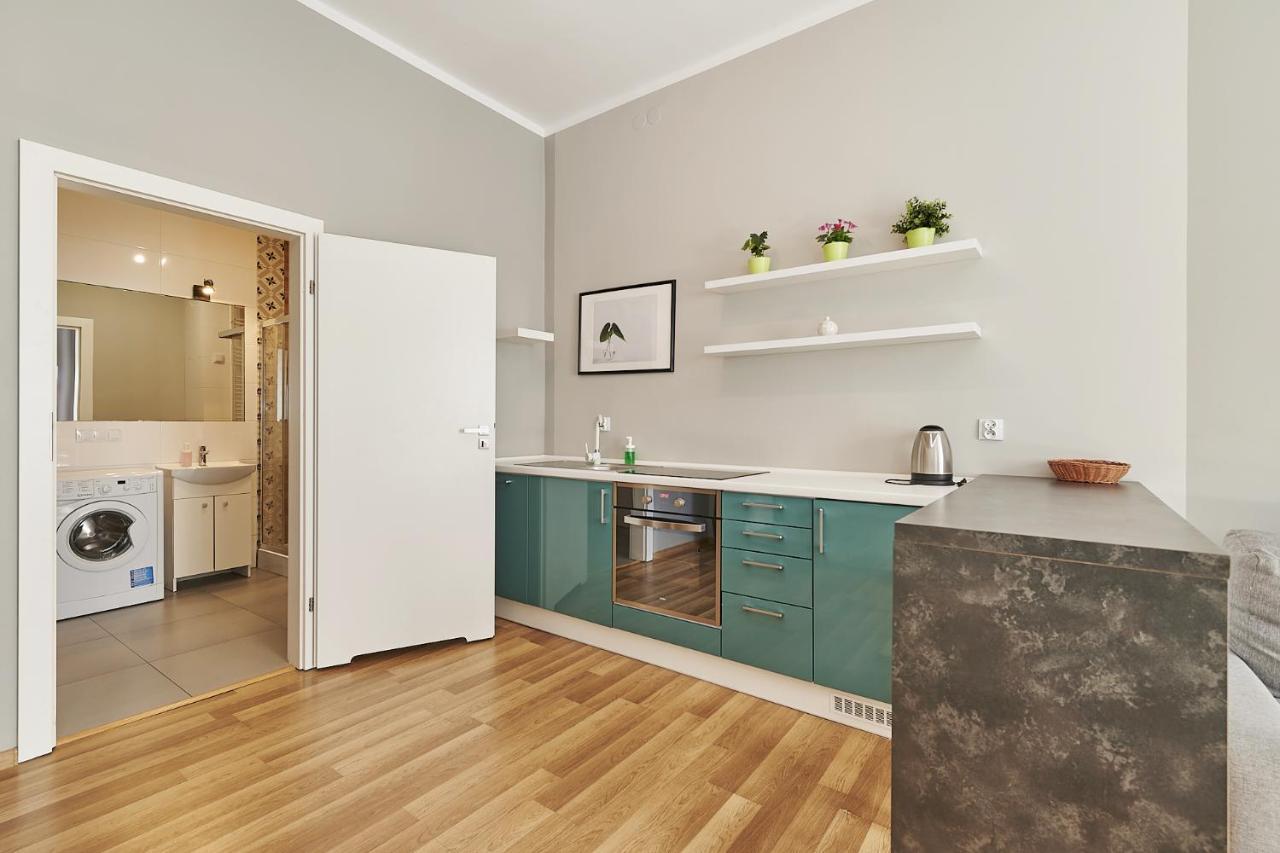 Appartamento Przy Alejach Cracovia Esterno foto