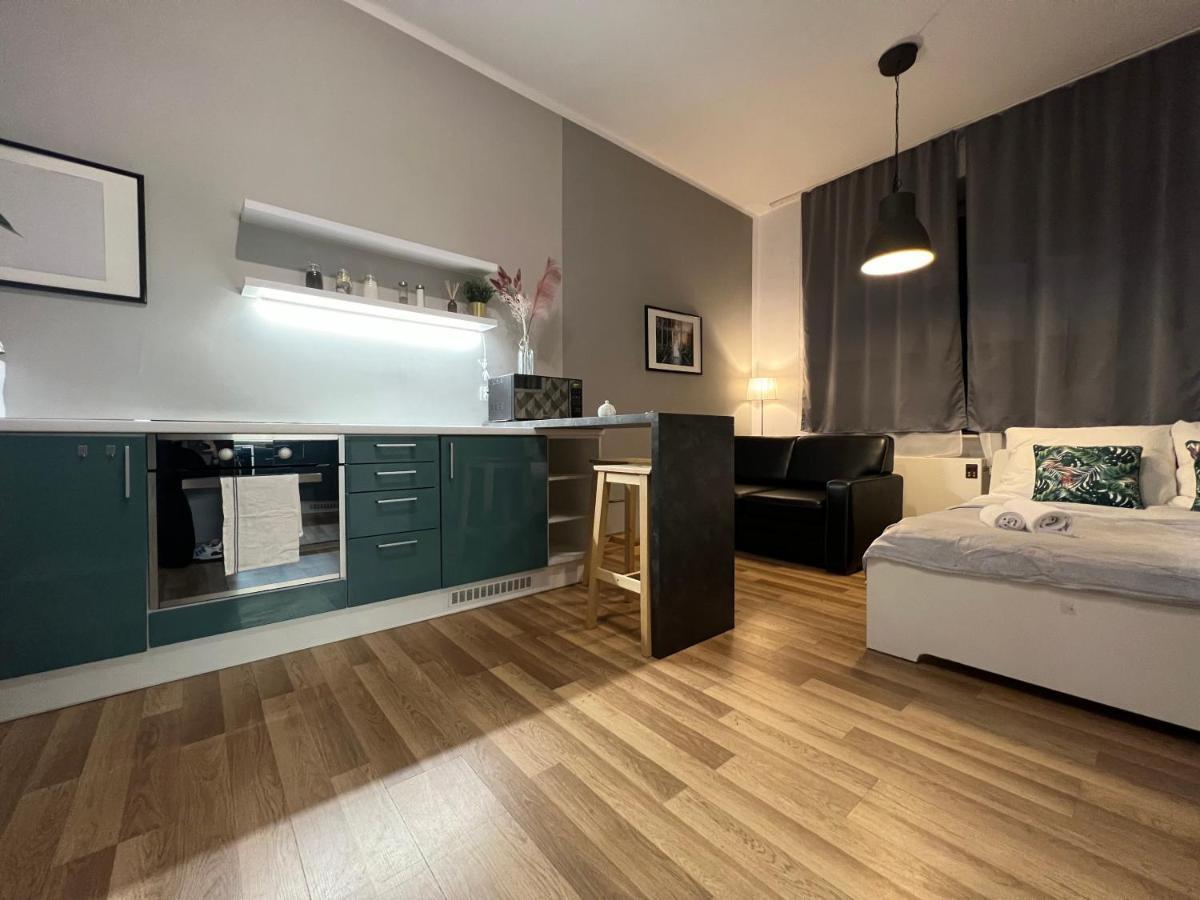 Appartamento Przy Alejach Cracovia Esterno foto