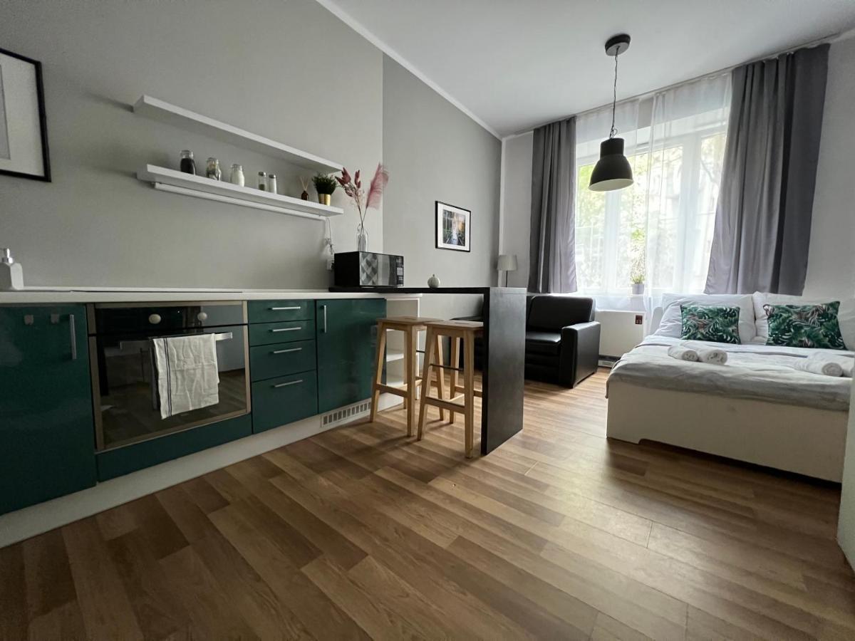 Appartamento Przy Alejach Cracovia Esterno foto
